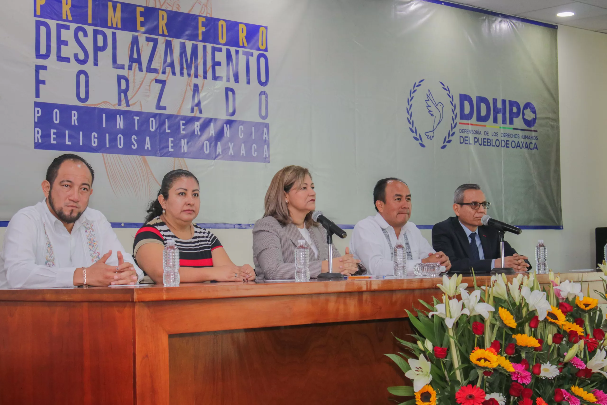 Realiza DDHPO, Primer Foro de Desplazamiento Forzado por Intolerancia Religiosa en Oaxaca