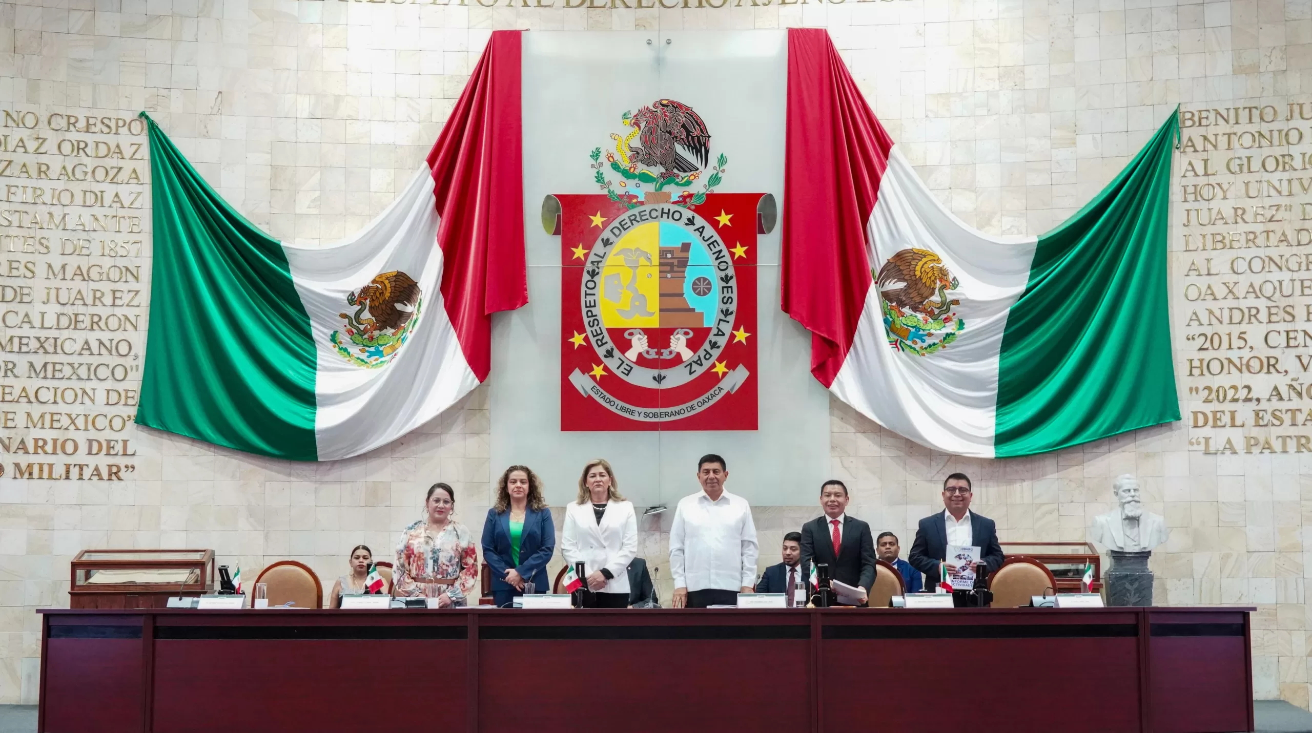 Rinde titular de la DDHPO, Segundo Informe de Actividades 2024 – 2025